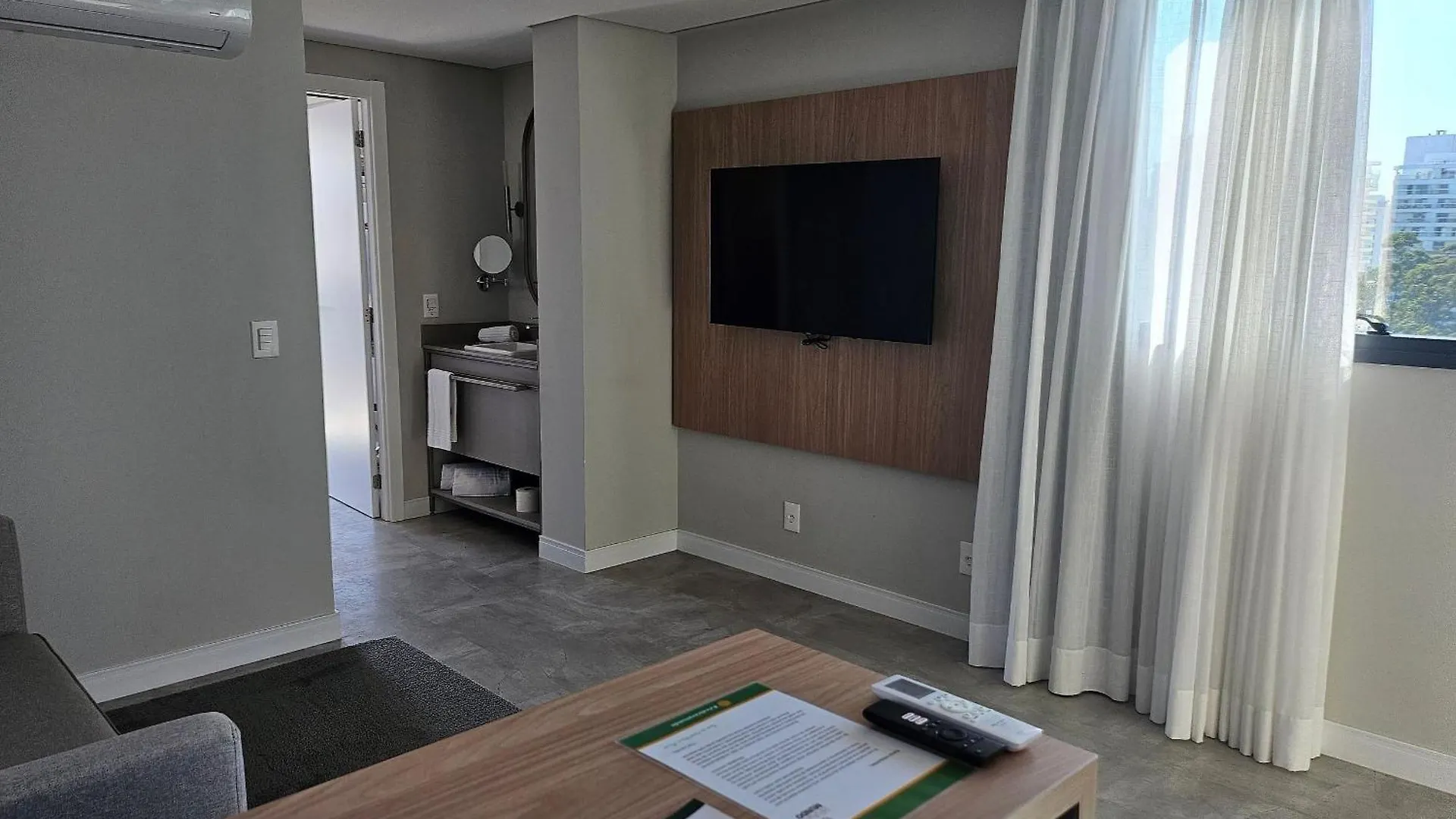 Itajaí Conforto E Praticidade Na Praia Brava! 0*,  ברזיל